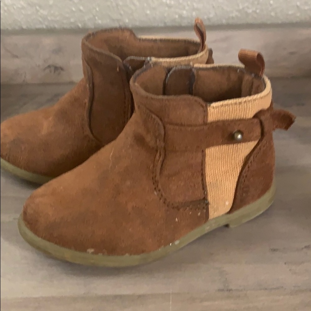 Crazy 8 little booties